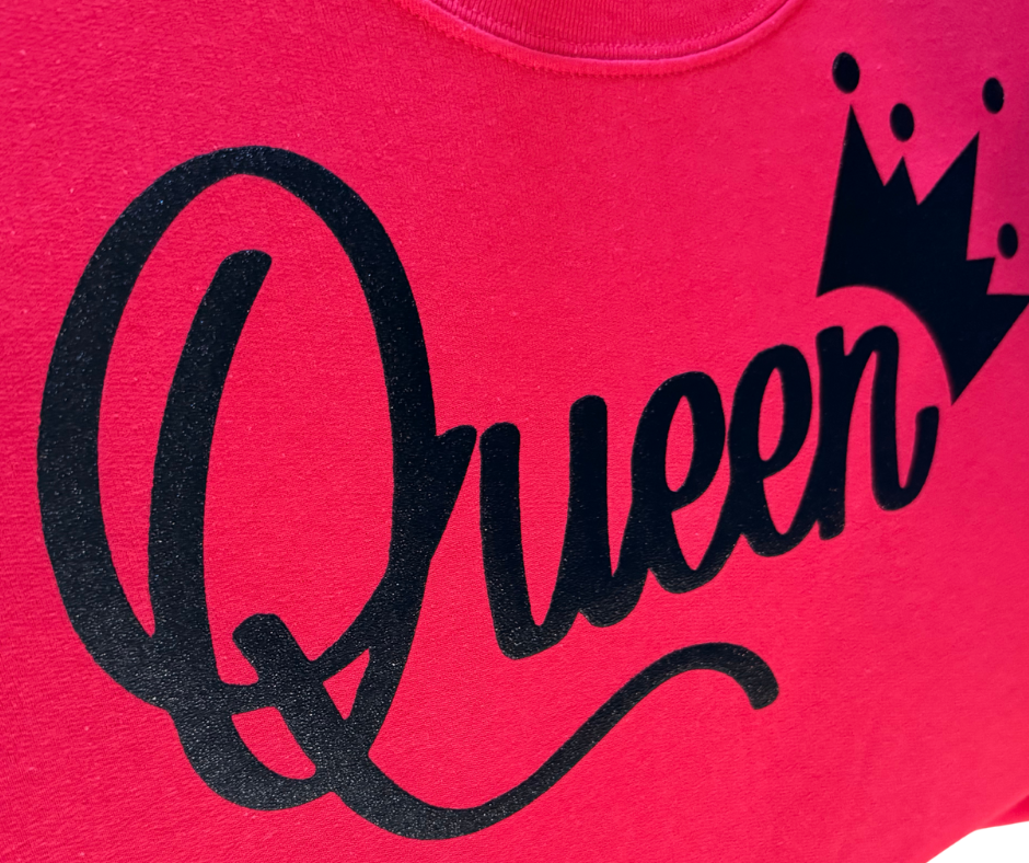 RED QUEEN SWEATSHIRT