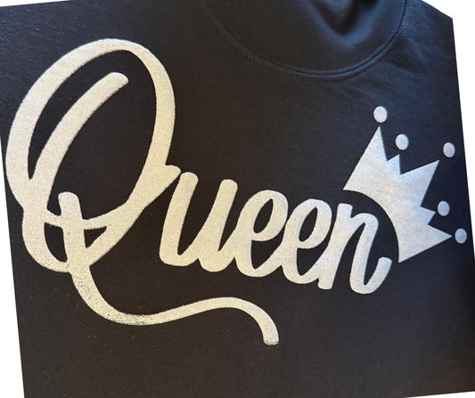 BLACK QUEEN SWEATSHIRT