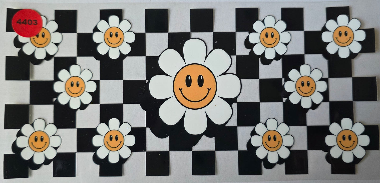 4403 CHECKERED FLOWER